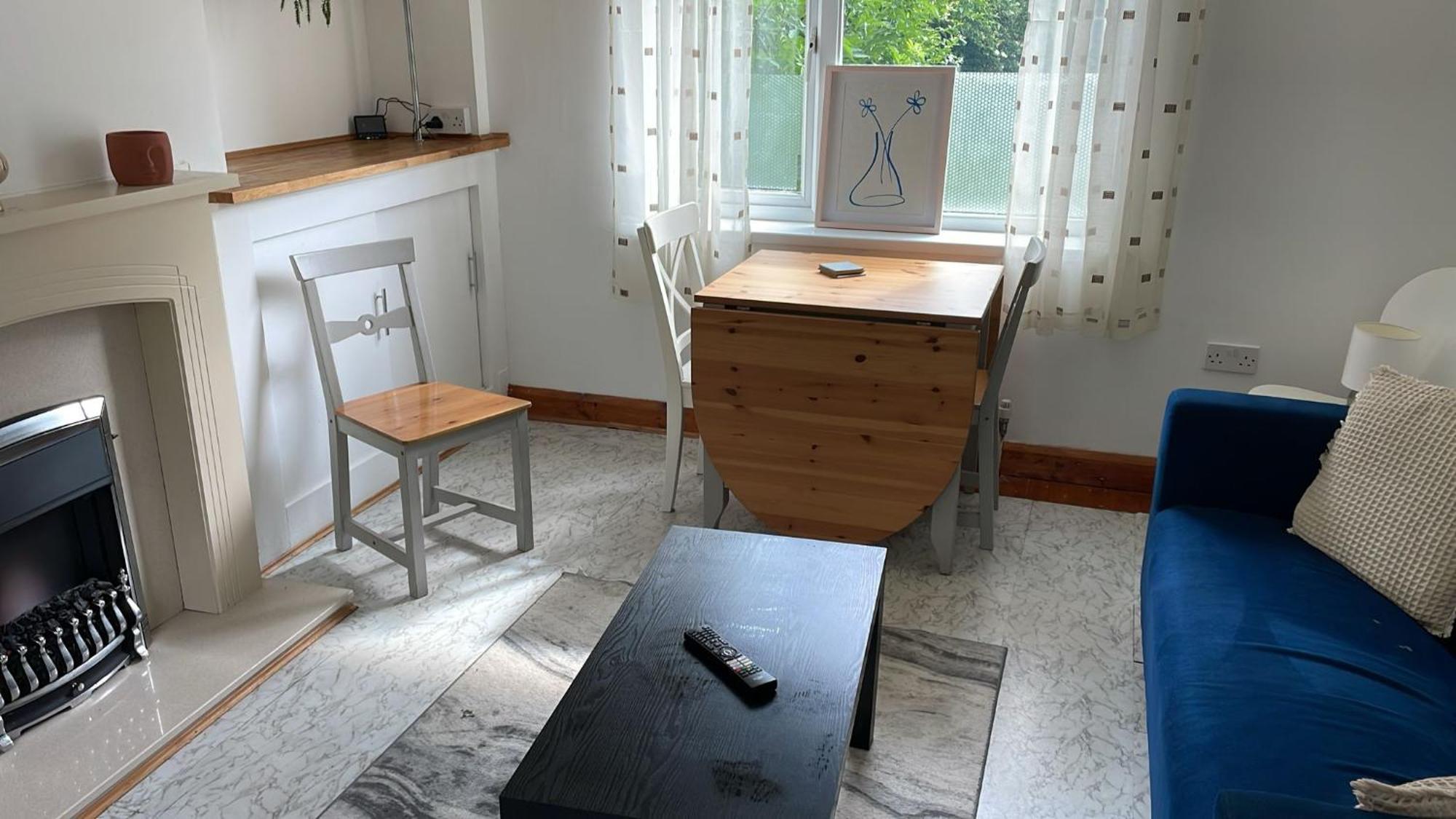2 Bedroom Home With Driveway Close To Quayside เกทส์เฮด ภายนอก รูปภาพ